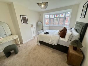 Photo 11- click for photo gallery